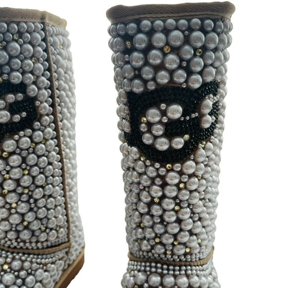 UGG Boots Womens Size 7 Customized Pearl & Crystal Etsy Sheepskin Lining Winter - Picture 4 of 10